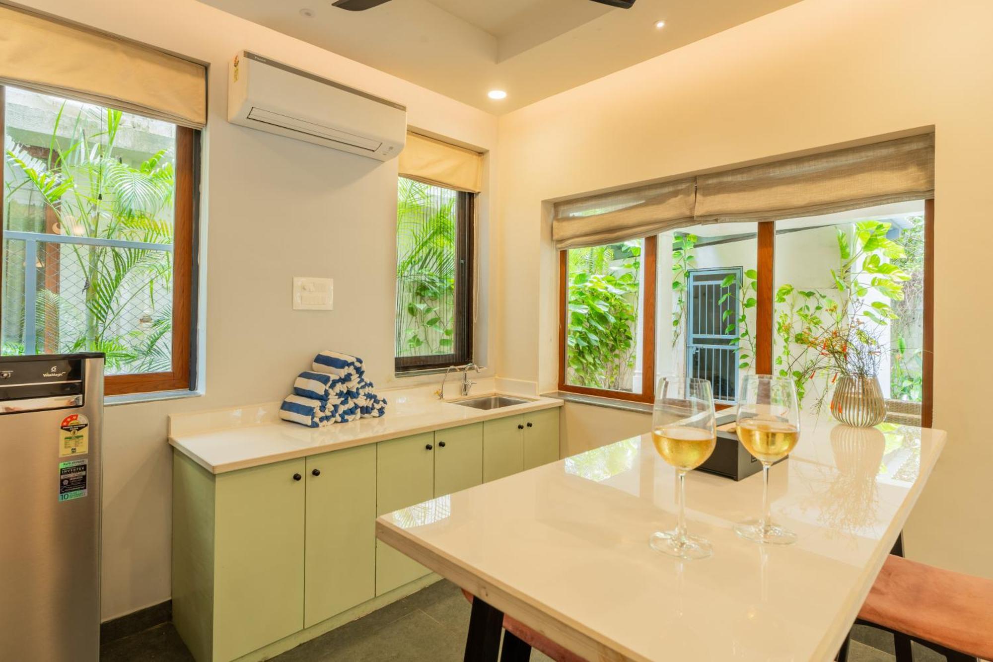 Elivaas 3 Bhk Pvt Pool & Bar - Villa Valerie Oxel Dış mekan fotoğraf